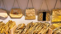 Private Vintage Clothing Shopping Tour in Amsterdam, Dutch guide