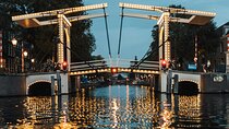 Photoshoot at Magere Brug Love Across the Bridge