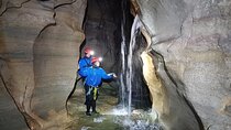 Explore Cave Stream & Castle Hill (Private Shore Excursion)