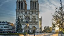 Notre Dame Interior Guided Tour with Scheduled Group Access