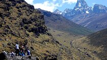  Kenya's Naro Moru 6 Day Jeep Tour Experience