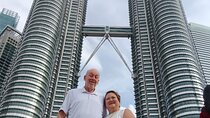 Petronas Twin Tower Skybridge View & Dining Experience Tour with Local Host