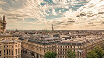 Paris Essentials Private Tour by a born-and-raised Parisian guide