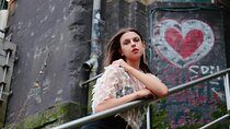 London Landmarks Photoshoot with Professional Photographer