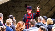 Changing of the Guard, Big Ben, Thames & Tower of London Tour