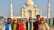 Jaipur to Agra Private Taj Mahal and Fort Tour