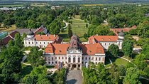 Sisi Palace Tour with Horse Show & Lunch