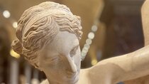 Louvre Private Tour with Skip The Line Entry