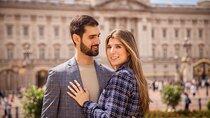 London : Private Photoshoot Outside Buckingham Palace