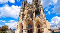 Holiday Taxi - from Brussels to Reims with 2h Stop in Waterloo