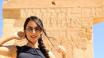Female Guided Tour for Pyramids, Bazaar and Museum Tour 