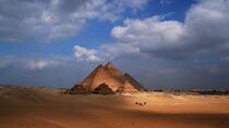 Your VIP Giza Tour: Pyramids, Camels & Authentic Egyptian food