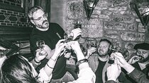 Explore Glasgow: Scottish Rogue Whisky Walking Pub Crawl