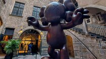 Barcelona Old City and Hidden Gems Private Walking Tour 