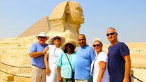 The Great Pyramids of Giza and Sphinx Private Tour