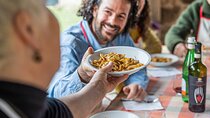 Cesarine: Dining & Cooking Demo at Local's Home in Bari