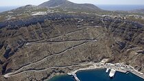 Santorini Private Transfer From or To the Ferry Port 