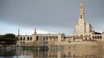 Santuario De Fatima, Obidos Medieval and Costa Da Nazare Tour