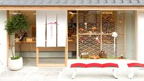 Traditional Japanese Kanzashi Making Experience in Kyoto