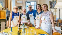 Milan Walking Tour & Traditional Cooking Class with Wine 