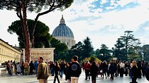 Private Tour: Skip-the-Line Museums & Sistine Chapel & Basilica