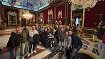 Royal Palace Guided Tour Small Group with Tickets