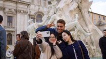 Rome at Night: Small-Group Walking Tour in English or Spanish