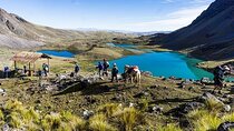 1 Day Ausangate 7 Lagoons Hiking Tour & Hot Springs