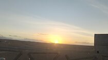 Agafay desert dinner &chow Camel ride 