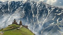 Tbilisi to Kazbegi, Gudauri, Ananuri and Gergeti Guided Day Trip 