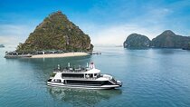 Hanoi: Newest 5-Star Halong Bay Cruise–Jacuzzi & Local Lunch