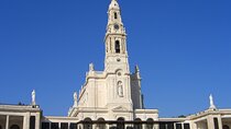 Fatima and Wax Museum and Grottoes in a Single Tour 