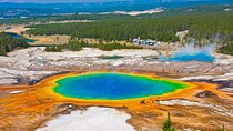 Lodging at Old Faithful Yellowstone&Grand Teton Small Group 4-day