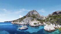 The Day Meal in Catamaran Calanques of Marseille Old Port