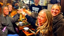 Tokyo: Shinjuku Bar Tour (8 Dishes & 6 Drinks at 3 Local Bars)