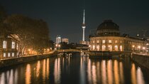 Berlin Museum Island Walking Tour from Kaisers to Communists