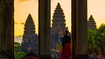 Siem Reap Angkor Wat, Bayon and Ta Prohm Temples Guided Tour
