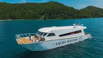 Phuket: Phi Phi, Bamboo & Maithon Islands Tour by Speed Catamaran