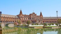 Guided tour of the Spanish Steps and the Maria Luisa Park