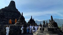 Borobudur Sunrise From Setumbu Hill, Prambanan Tour and Transport