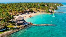 Visit 3 Top Islands: Mucura, Tintipan and Santa Cruz from Cartagena