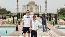 Day Trip to Taj Mahal, Agra Fort and Baby Taj from Delhi