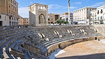 Private transfer: Naples to Lecce, 2h Stop in Polignano a Mare