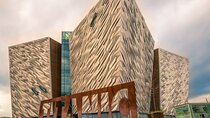 Private Tour from Dublin to Belfast in a Luxury Car