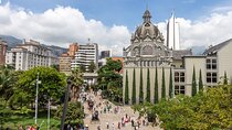 Private City Tour of Medellín and Comuna 13 Experience