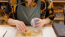 Kintsugi Experience: Discover the Art of Golden Repair