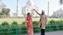 Sunrise Taj Mahal and Agra Tour with 5* Lunch by Car From Delhi 
