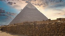 Private Tour in Pyramids, Sphinx and Inside Pyramid Experience