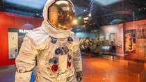 Air and Space Museum Small Group Walking Tour
