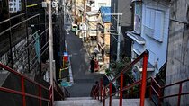 Anime and Manga Tour with a Local Guide in Tokyo 